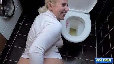Eva engelcolon pervy toilet session video porn