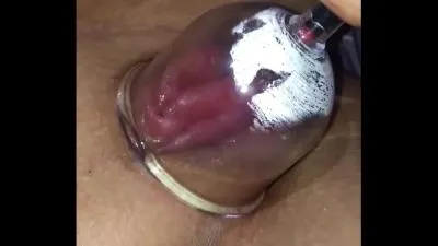 Pédophilie dune femme sexy chatte gonflée et perles de plaisir vidéo porno